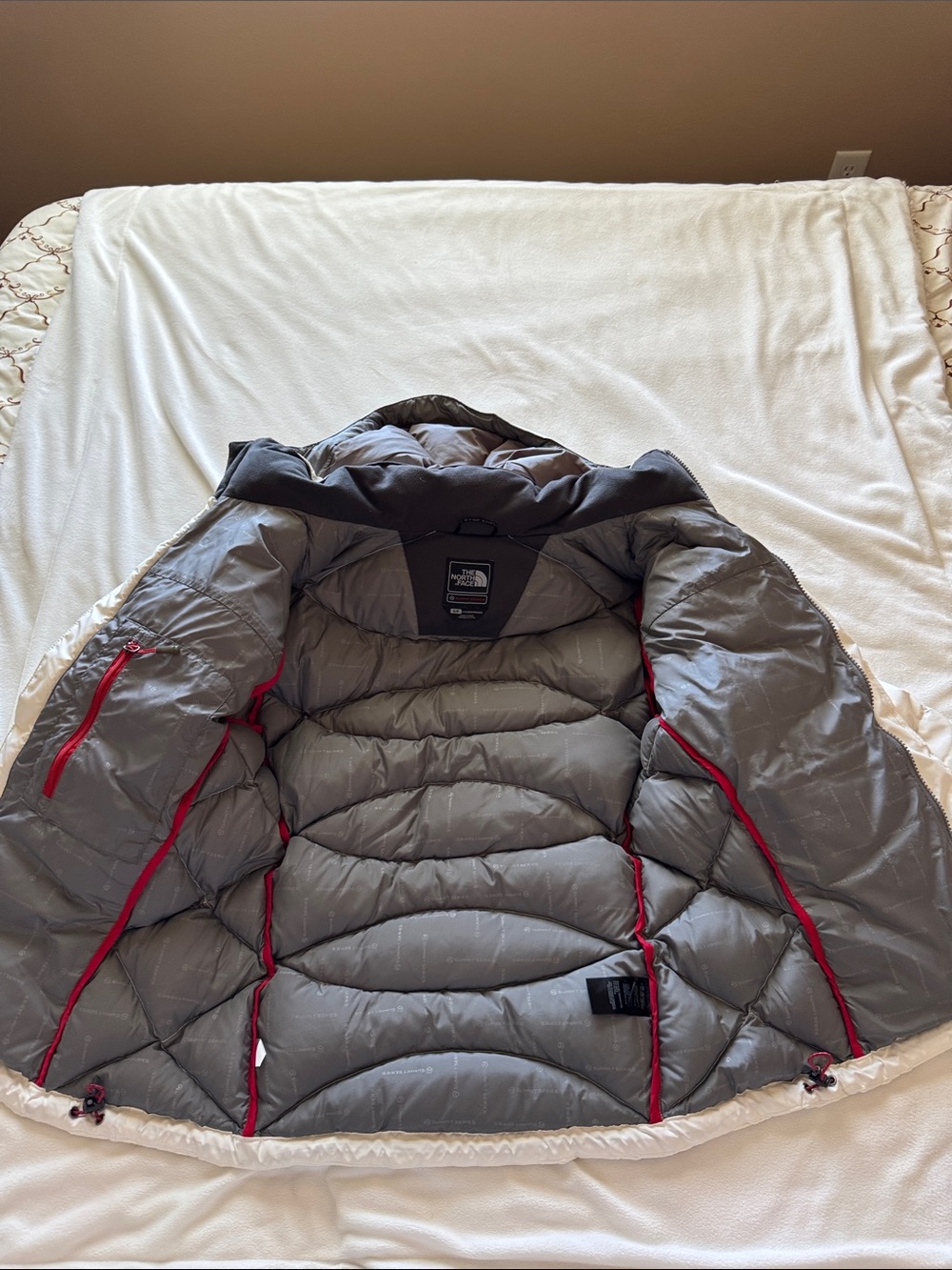 The North Face puffer coat - Picture 10 of 15